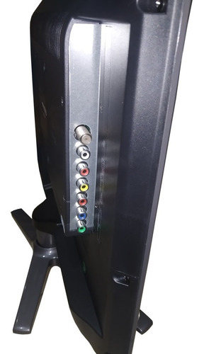 Imagen 2 de 8 de Televisor Monitor D 19 Led Crystalview Premium Pld19e50hd Tv