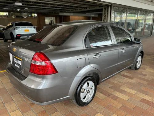 Chevrolet Aveo Emotion Mt