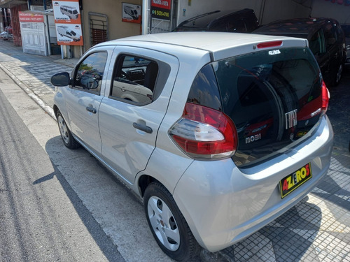 Imagem 3 de 10 de Fiat Mobi Easy One 1.0 2017