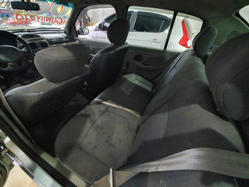 Renault Clio Sedan Authentique 1.0 16v (flex) Flex Manual