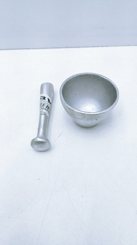 Imagen 6 de 6 de Mortero Machaca Ajo Pequeño N°1 Aluminio Meproven 5285 Xavi