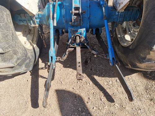 Imagen 6 de 10 de Tractor Agricola Ford 4600 4x2 59 Hp