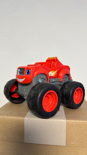 Auto Blaze Monster Machines Transformable Bombero Rojo (Usado)