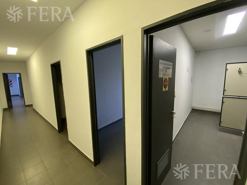 Imagen 17 de 30 de Venta Local Con Entidad Bancaria En General San Martin (30955)