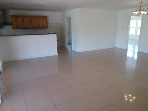 Imagen 10 de 28 de Espectacular Casa En Viñedos De La Tahona 3 Dorm Y Servicio