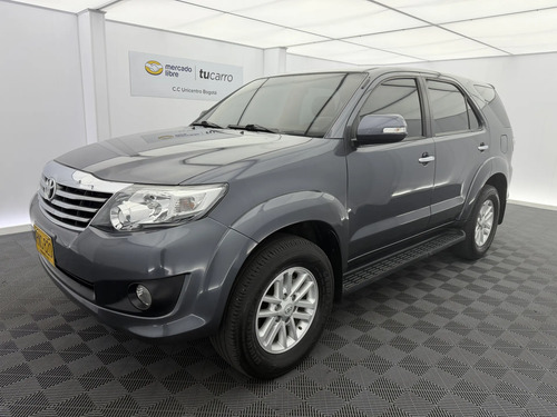 Toyota Fortuner 2.7L 4X4 At