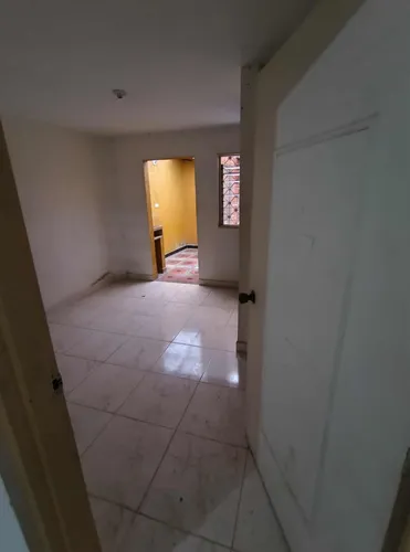 Casa Dividida En 2 Apartaestudios