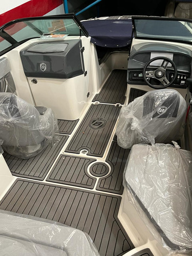 Discovery 230 Con 300 Mercury V8 4 Hs De Uso Igual A Okm
