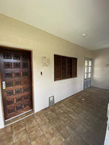 Imagem 3 de 14 de Casa Lado Praia Com 3 Quartos,2 Suíte, Vaga De Garagem 831