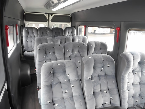 Van Fiat Ducato Executiva Marticar Ano 2019/19 16 Lugares.