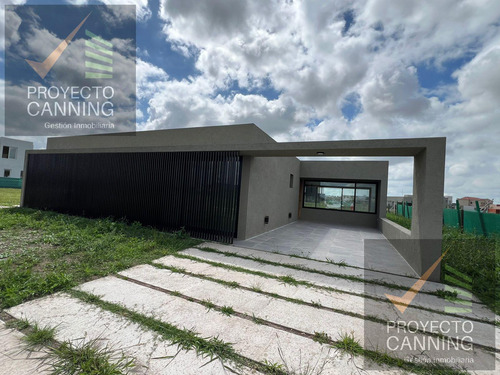 Casa En  Venta En Canning Barrio San Simon 