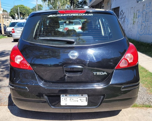 Nissan Tiida 1.8 Visia