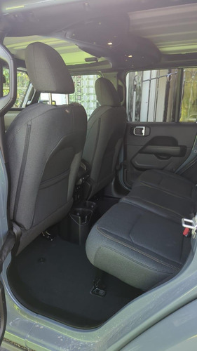 Jeep Wrangler Sahara 2024
