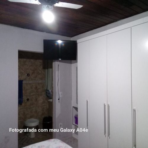 Casa Com 3 Quartos 2 Banheiros, 1 Lavabo ,piscina, Churrasqu