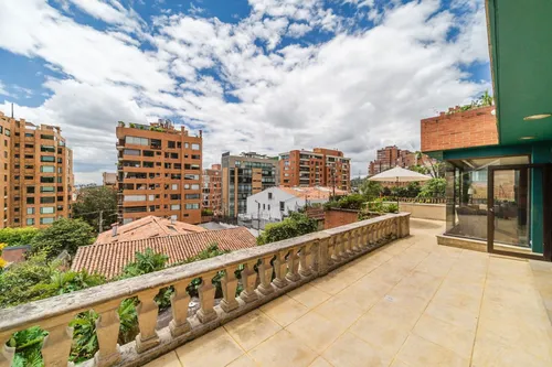 Apartamento En Arriendo En El Refugio. Cod A10663