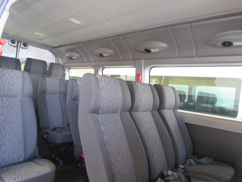 Imagem 8 de 14 de Renault Master Executiva Prata - Original De Fábrica