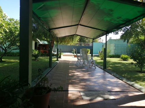 Casa En Atlántida 4 Dorm. 4 Baños Y Piscina