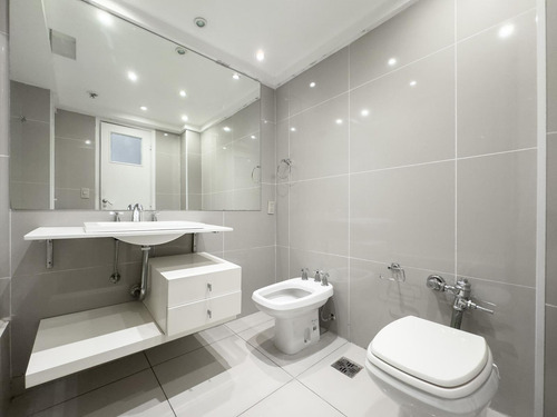 Amplisimo Departamento Refaccionado En Venta Con Cochera - Recoleta