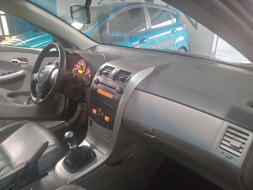 Imagen 3 de 4 de Toyota Corolla Xei Pack 2014. Excelente Estado.
