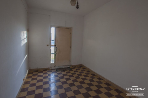 Imagen 2 de 9 de Casa En Venta De 3 Dormitorios En Minas (ref: Est-564)