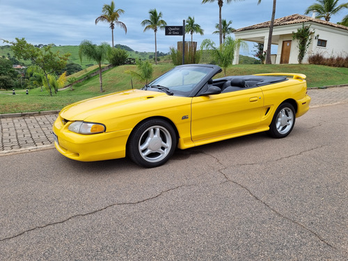 Mustang V8 Conversível
