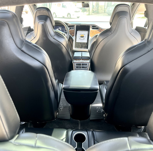 2017 Tesla Modelo X 75d, 6 Pasajeros, Piloto Automatico