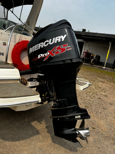 Lancha Focker 255 C/ Mercury Optimax 225 Hp 2014