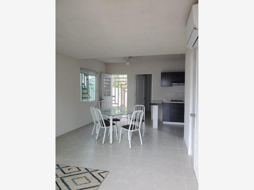 Imagen 4 de 12 de Casa Sola En Venta Playa Azul
