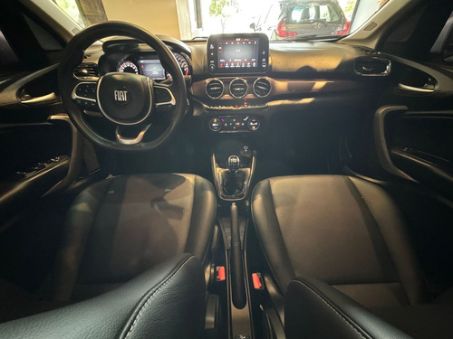 Fiat Cronos 1.8 16v Precision