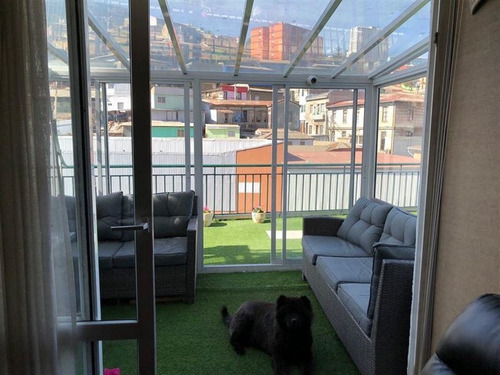 Departamento En Venta De 3 Dorm. En Valparaíso