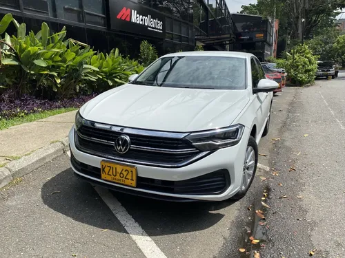 Volkswagen Jetta 1.4 Turbo Tsi Comfortline At 4x2 2022