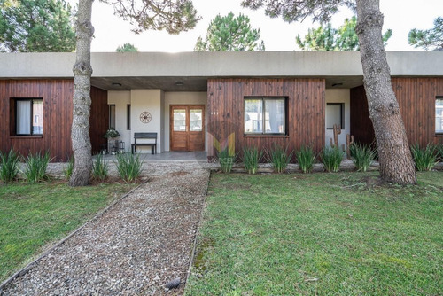 Imagen 4 de 30 de Casa En Venta- Con Gas Natural - La Herradura Pinamar