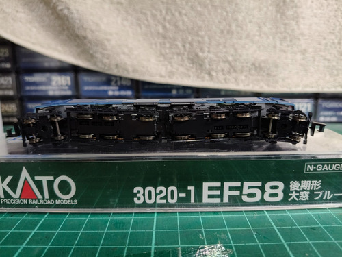 Tren Escala N Kato Ef58 (3020-1)