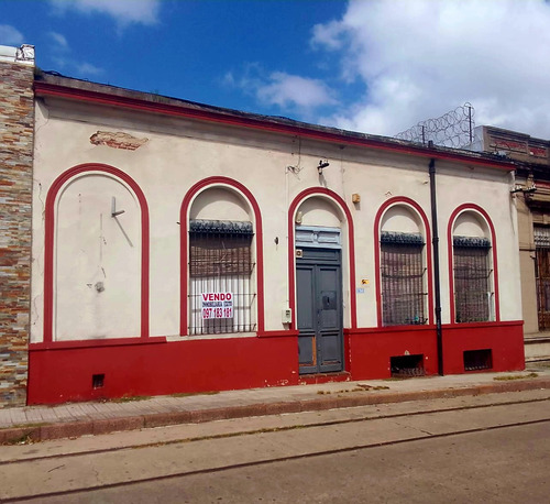 Alquilo/vendo Casa En El Prado Ideal Empresas 3 Pisos 5dorm 2 Baños, Fondo. Prado A Metros De Avenidas.