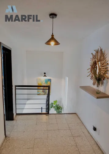 Casa Residencial Céntrica Con Alberca En Venta En Lomas Vista Hermosa Colima