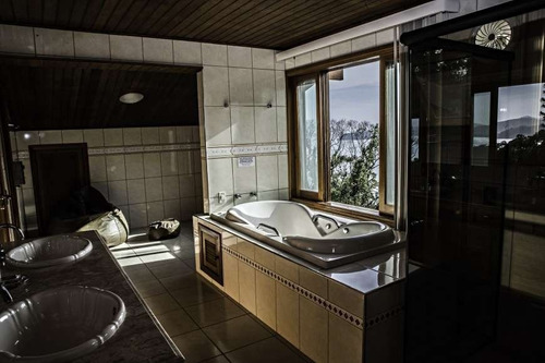 Imagem 11 de 14 de Excelente Casa Tipo Pousada 09 Suítes Amplas