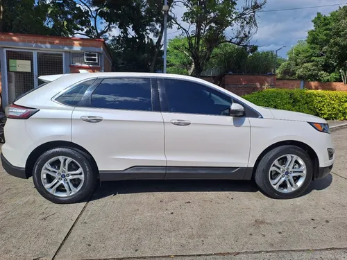 Ford Edge 2.0 Titanium