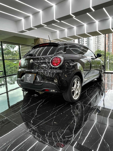 Imagen 8 de 15 de Alfa Romeo Mito 2011