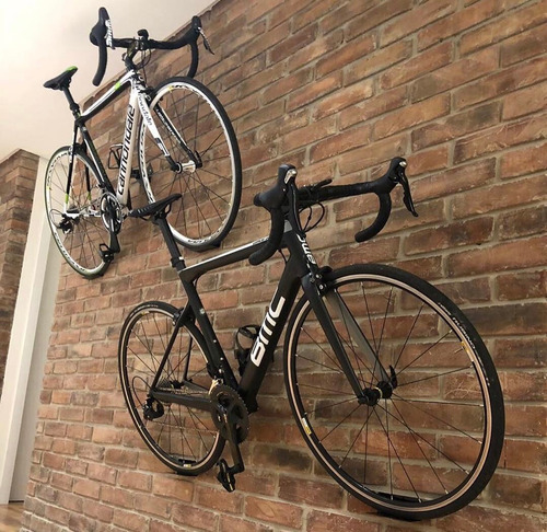 Imagem 9 de 10 de 3 Suportes De Parede Para 3 Bicicletas Com Bases Articuladas