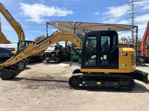 Excavadora Caterpillar 307
