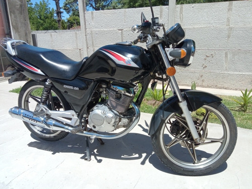 Suzuki En125 2013