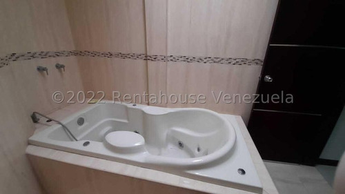 Imagen 24 de 30 de Casa En Venta En Terra Mia Cabudare, Cuenta Con Techo Flotante Y Luces Indirectas, Columnas Romanas Imperiales, Cocina Equipada, Cod 22-16008, Inf 04245943684, J17