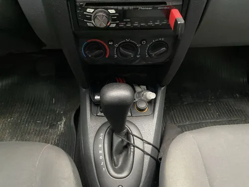 Renault Clio 1.6 Expression At 4x2 2012