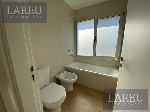 Imagen 25 de 30 de Barrio Privado La Lomada - Casa A Estrenar