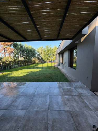 Casa En Venta En Callejón Privado - Vistalba - Luján De Cuyo - Id: 248236