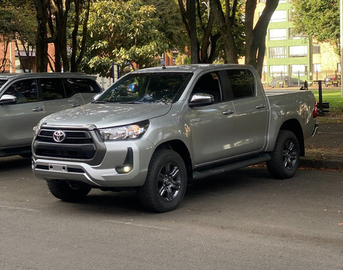 Toyota Hilux 2.4 Diésel 4X4