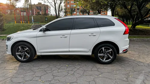Volvo XC60 2.5 T5 Awd R-design
