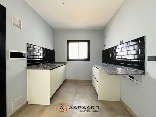 Colinas De Manantiales - Manantiales Ii -duplex De 2 Dormitorios - Patio Con Asador - Oportunidad!