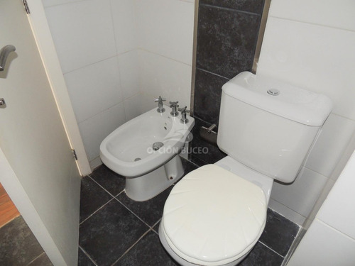Alquiler Apartamento 2 Dormitorios En Buceo, Diamantis Plaza