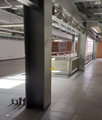 Se Alquila Edificio De Estructura Metalica 680m2 Sabana Grande